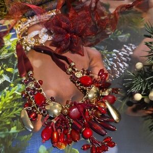 Elegant Red and Gold Statement Necklace